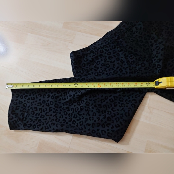 Isaac Mizrahi Live Black Leopard Print Pants Plus Petites - Picture 8 of 11